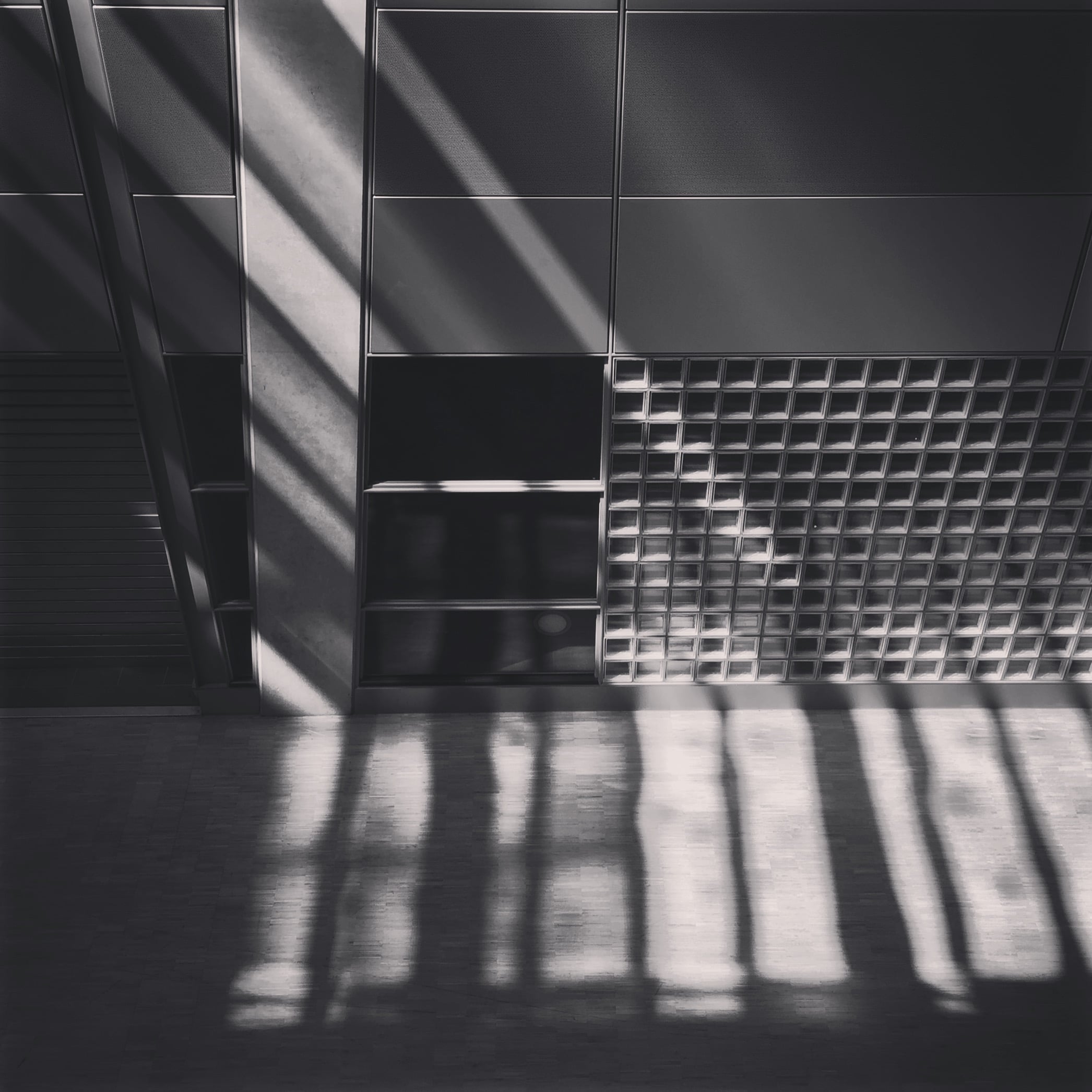 'Bars of Light - Schiphol' 2015