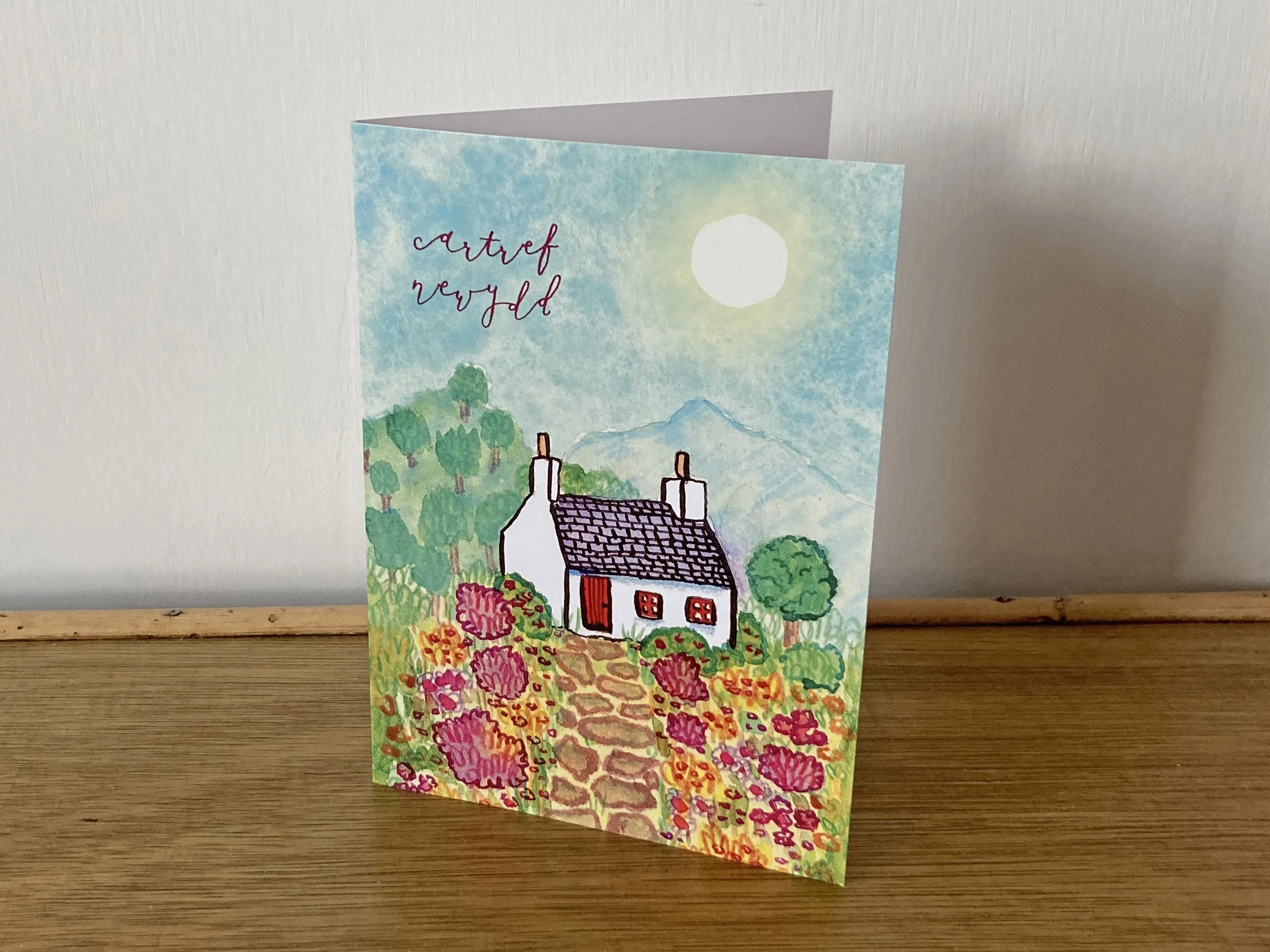 cerdyn cartref newydd ty ar y mynydd main.jpeg