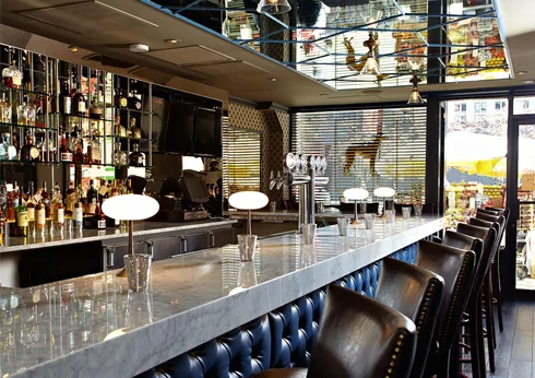 Blackhound Bar & Lounge