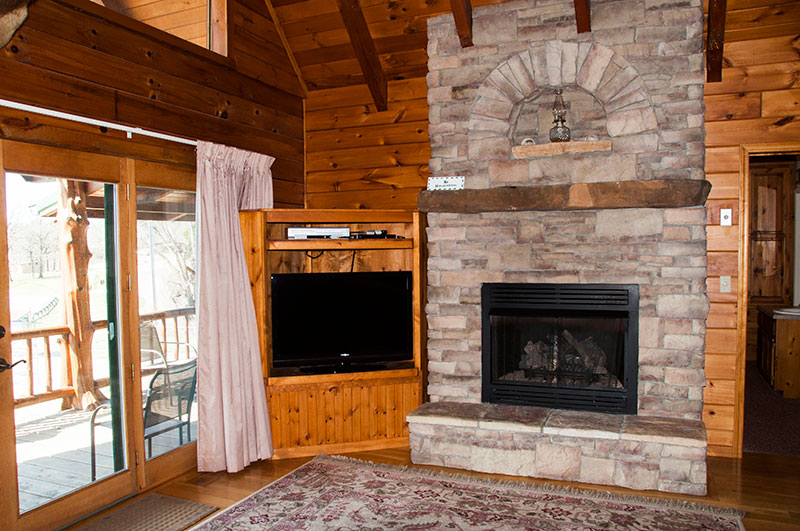 Otter Creek Lodge on Bull Shoals Lake_fireplace