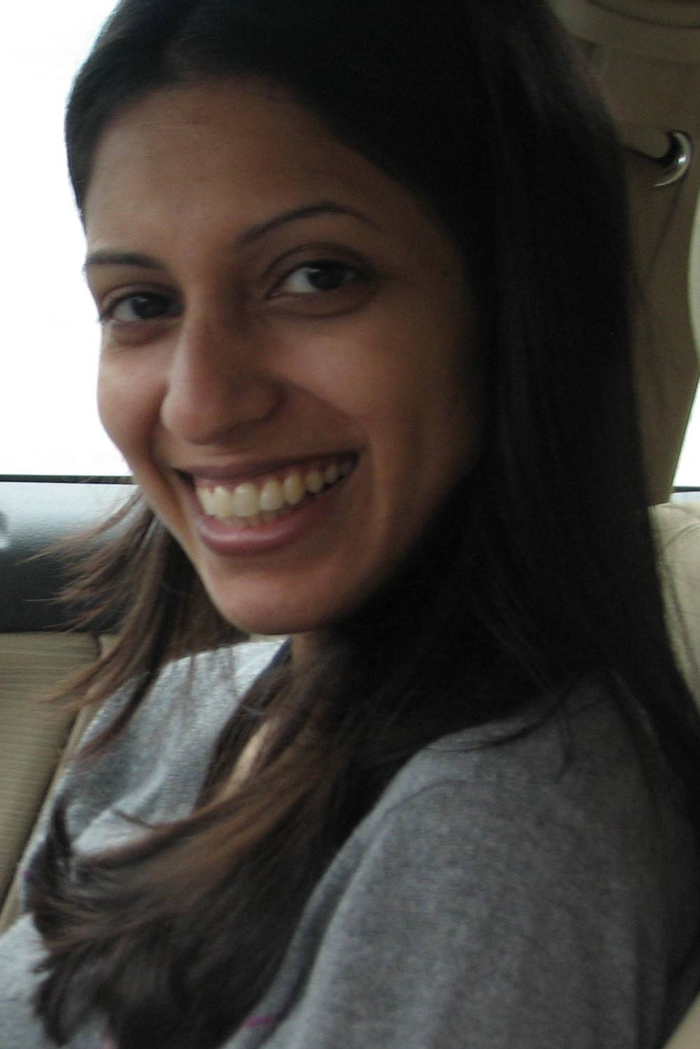 Sara Zaidi - profile picture.jpg