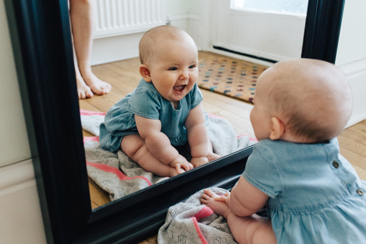 Baby-photography-London-6-months-old-07.jpg