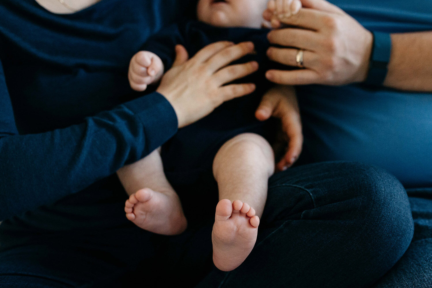 Newborn-baby-photoshoot-London-close-up-014.jpg