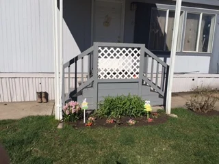 Cute Flower Garden Hamblins!
