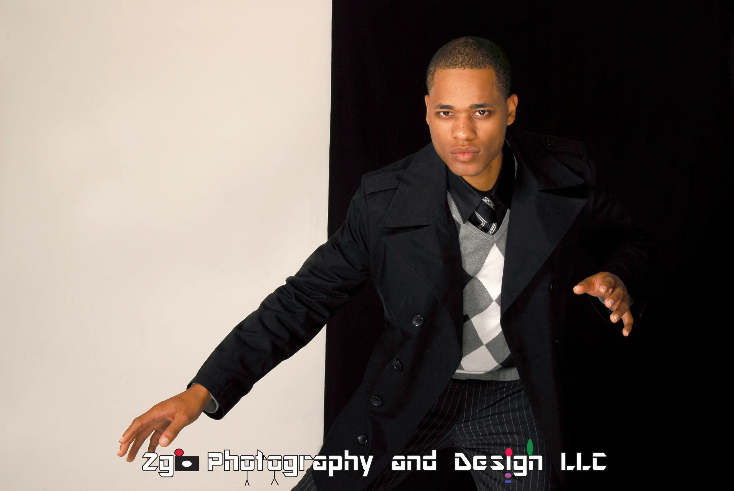 Derrickmodel08Oct147fullresolutionlogozr.jpg