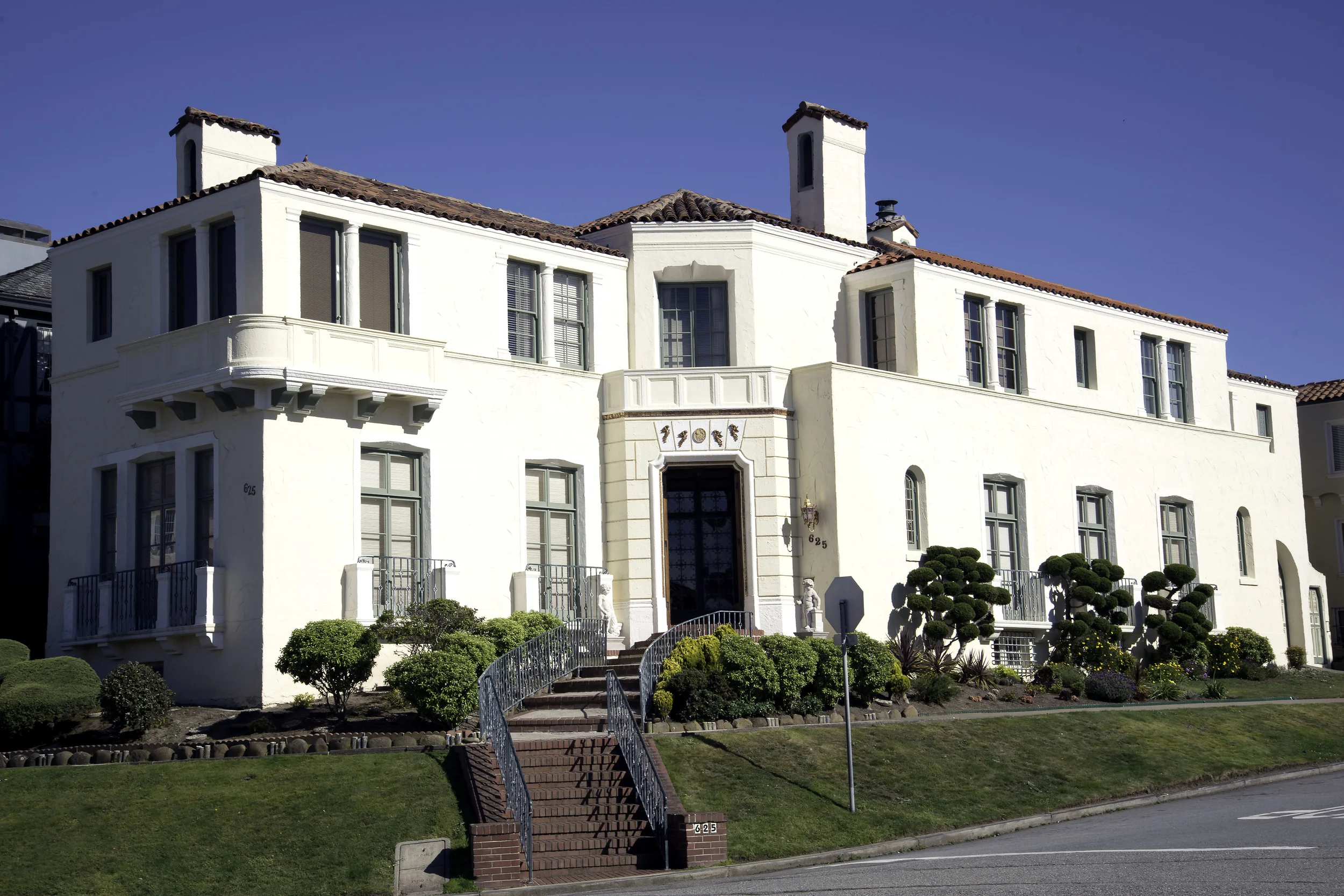 Pacific Heights 2.jpg
