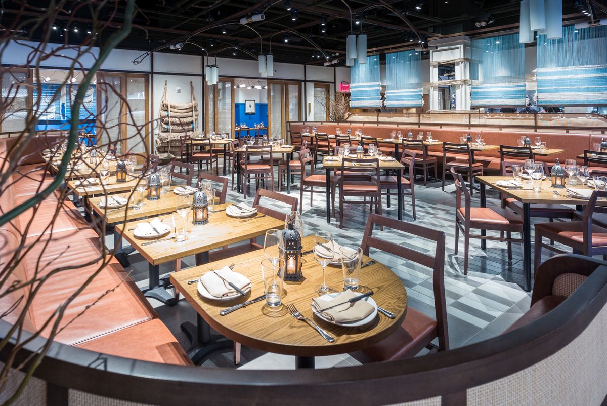 20160427-Amada-Eater_Inside-5.0.jpg