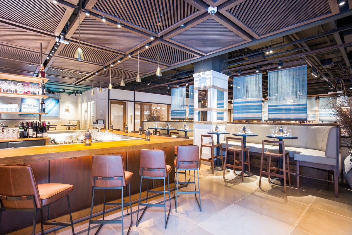 20160427-Amada-Eater_Inside-6.0.jpg