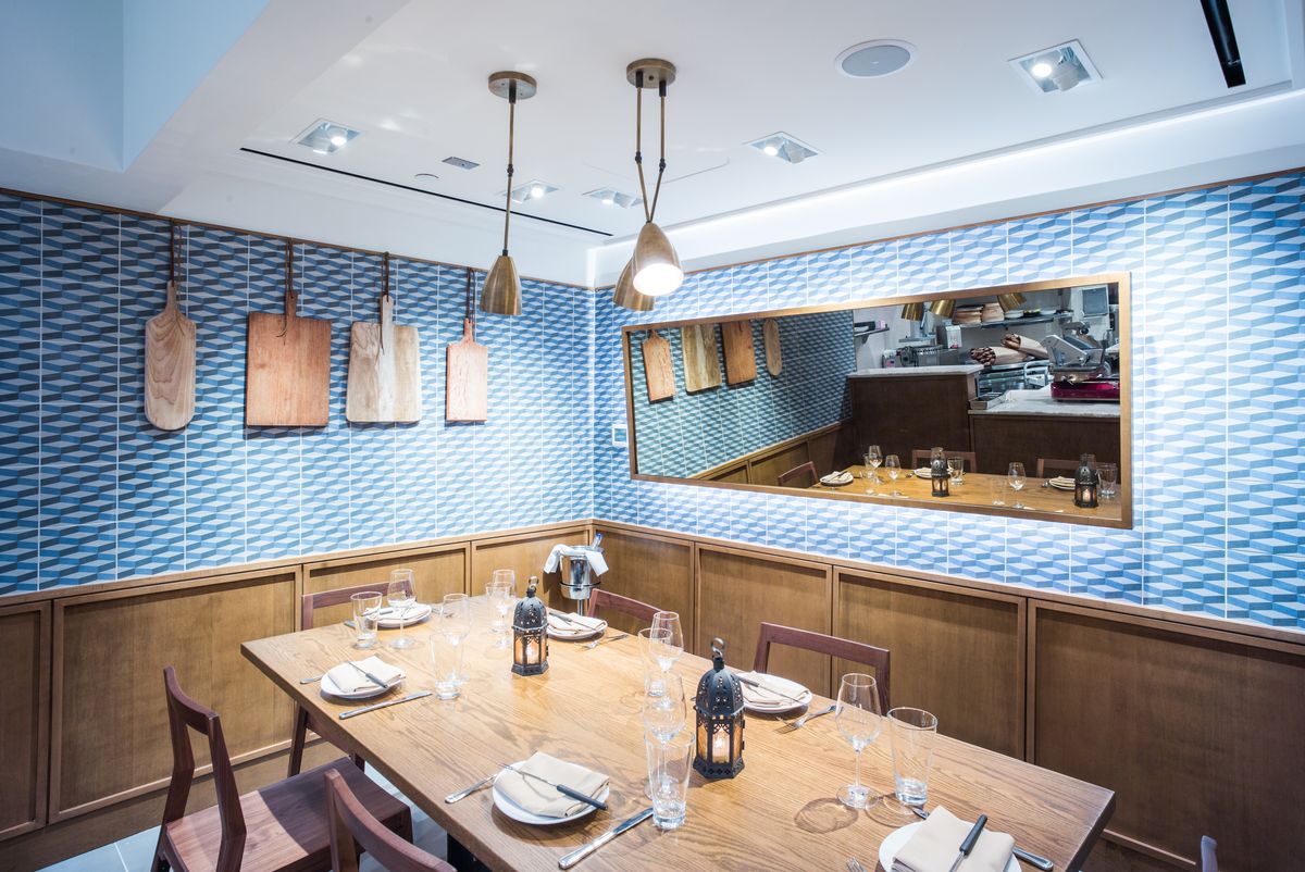 20160427-Amada-Eater_Inside-16.0.jpg