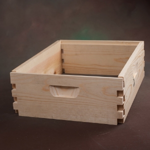 Western (medium) supers, unassembled (6 5/8" x 19 78" x 16 1/4") - Quality construction out of kiln dried Northwest Ponderosa Pine. Innovative design with special 1-5/8" top box joint for added strength.