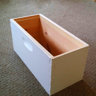 5 Frame Nuc Box - Make catching swarms and raising queens easier with these five frame assembled, glued and primed deep (9-5/8") nucleus hives: 