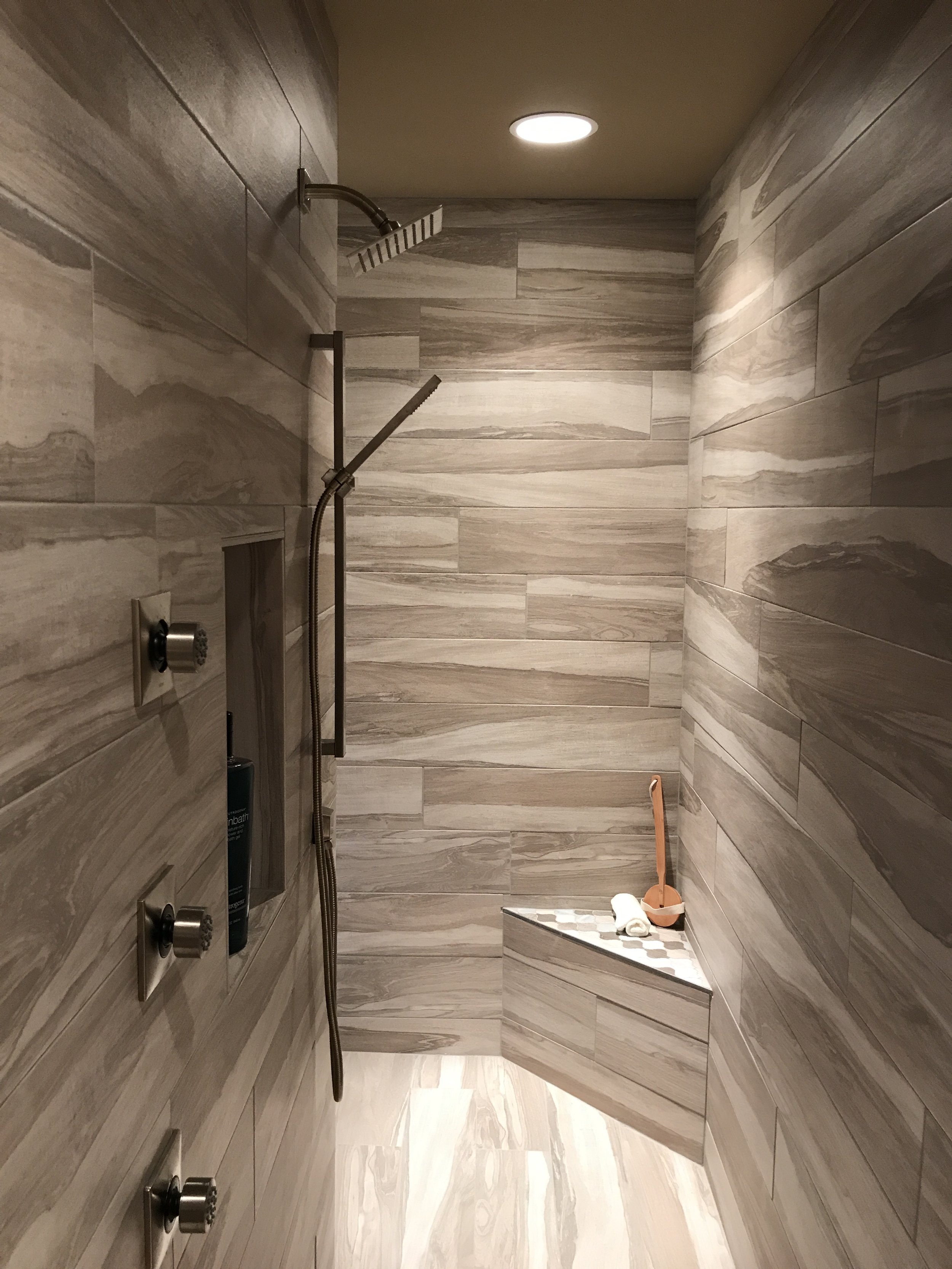 Master Shower 1.JPG