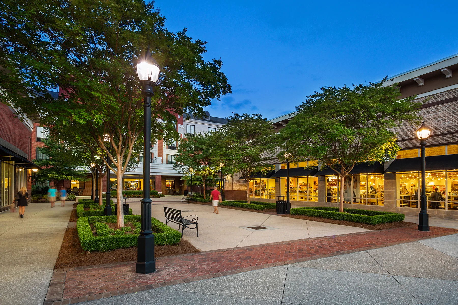 CREATING VIBRANT SPACES