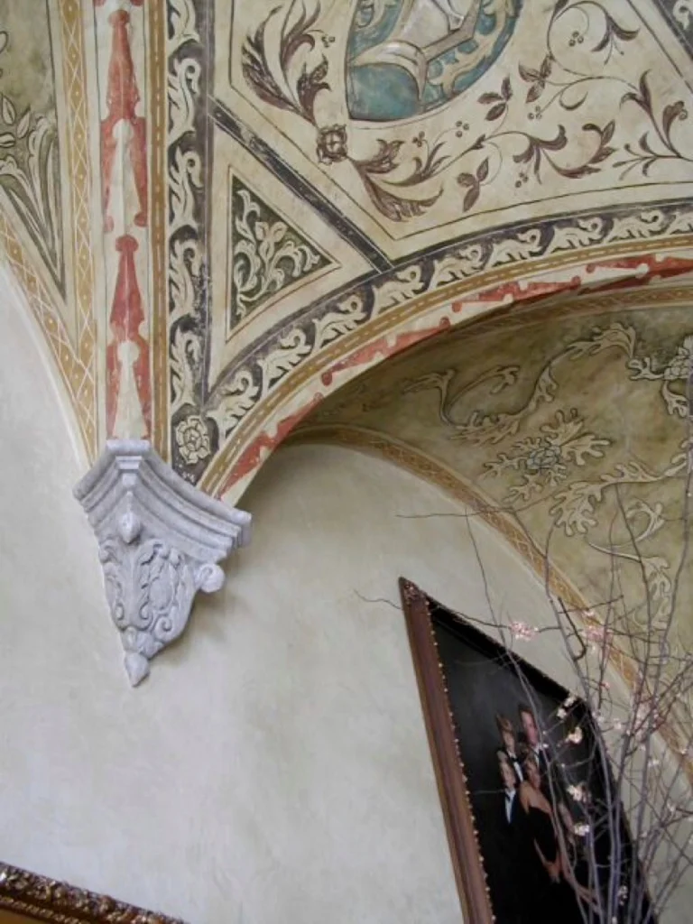 27 Terra Bella stencil arch_1024.jpg