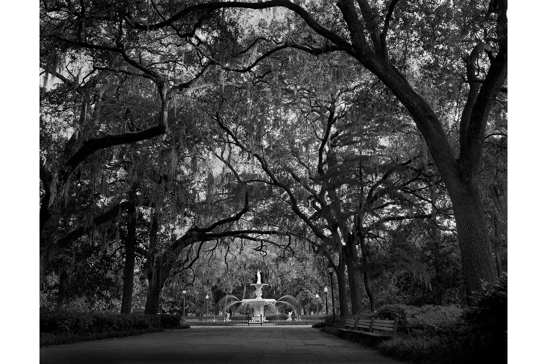 July 2011 POM Savannah Fountain Barnwell_1504 4x6.jpg