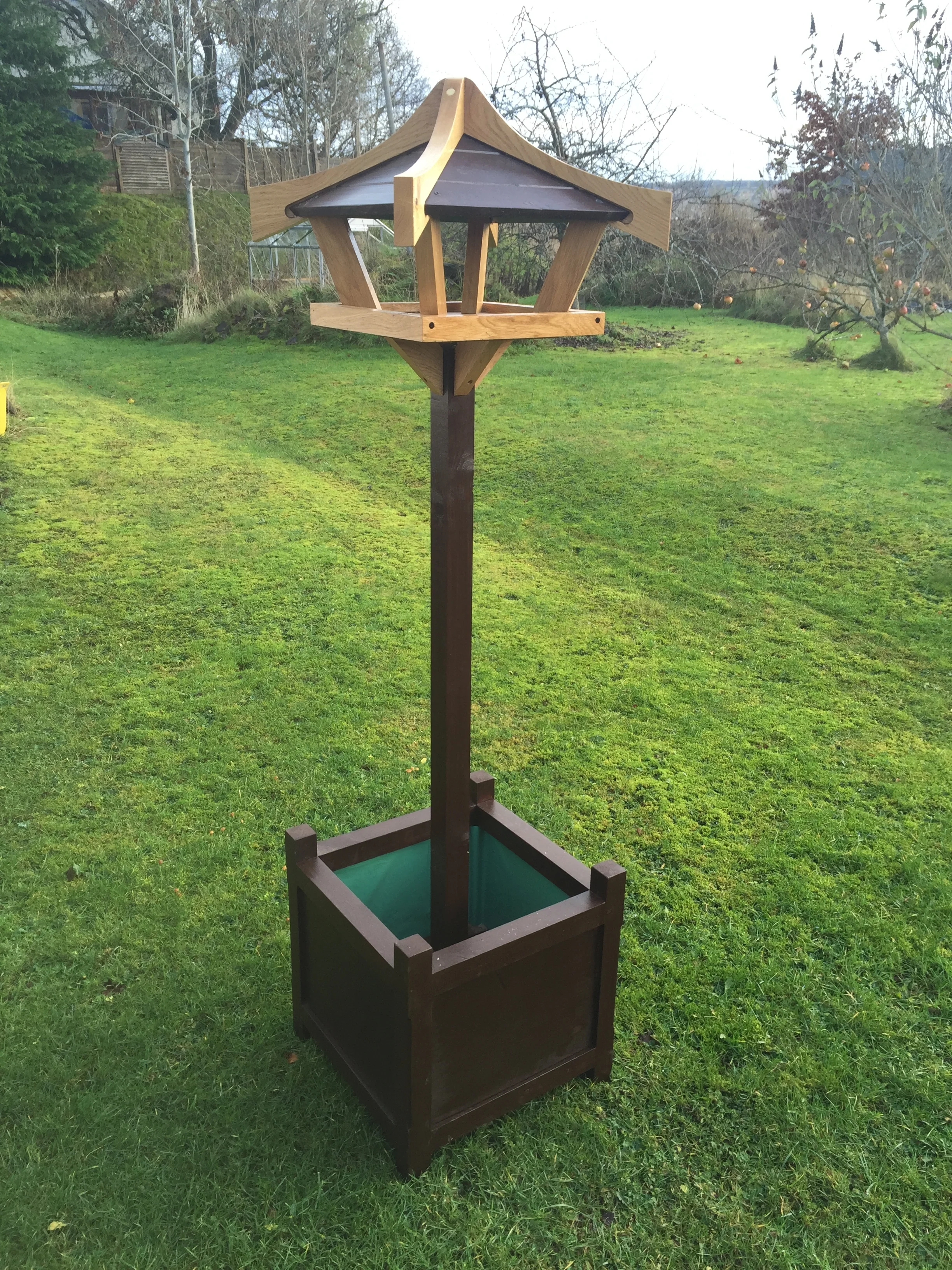 bird table planter