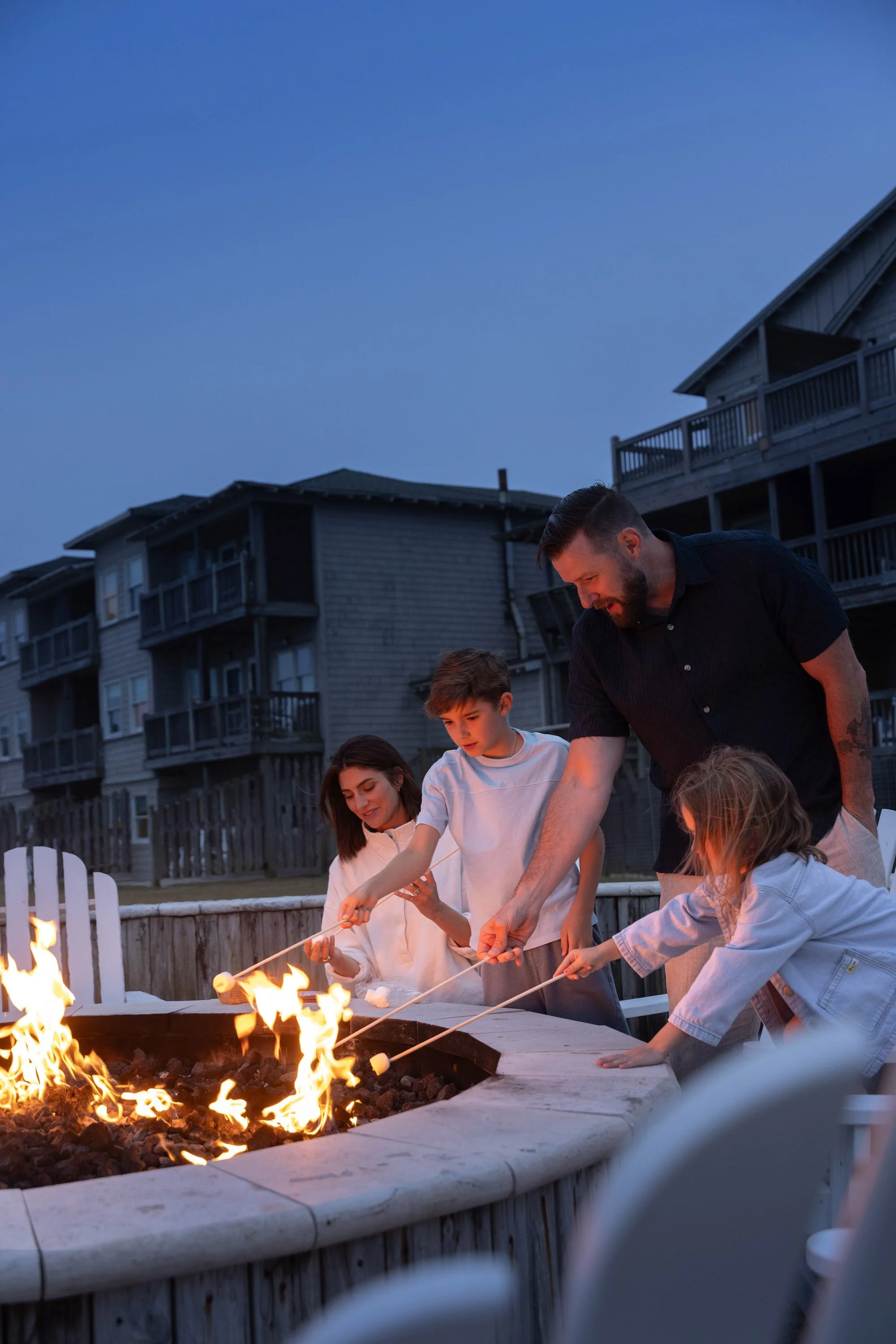 Conor_D-May2026-Lifestyle-Firepit_192.jpg