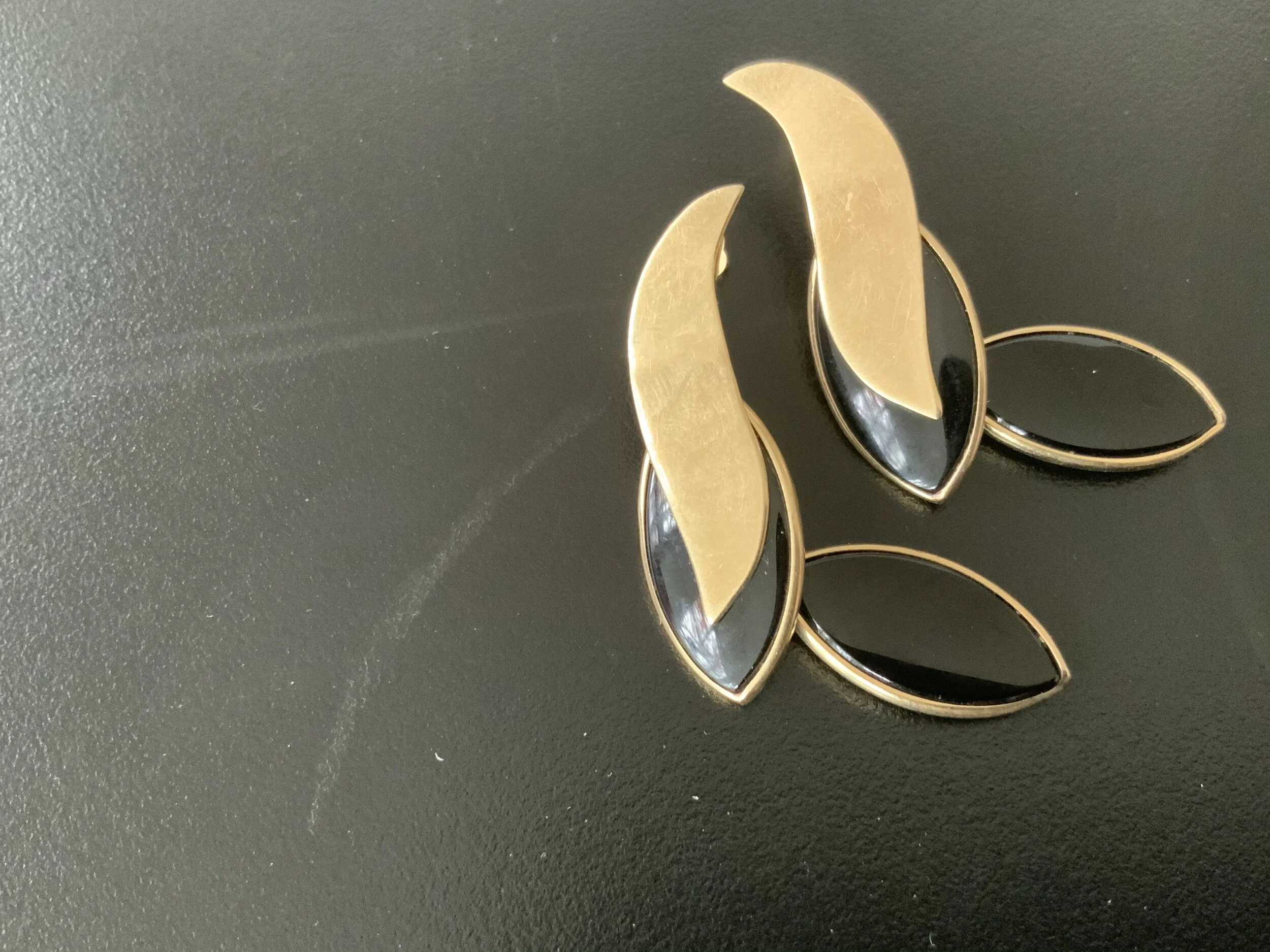 D9EFF73C-FAA7-413E-A53D-CF08D73A46A5