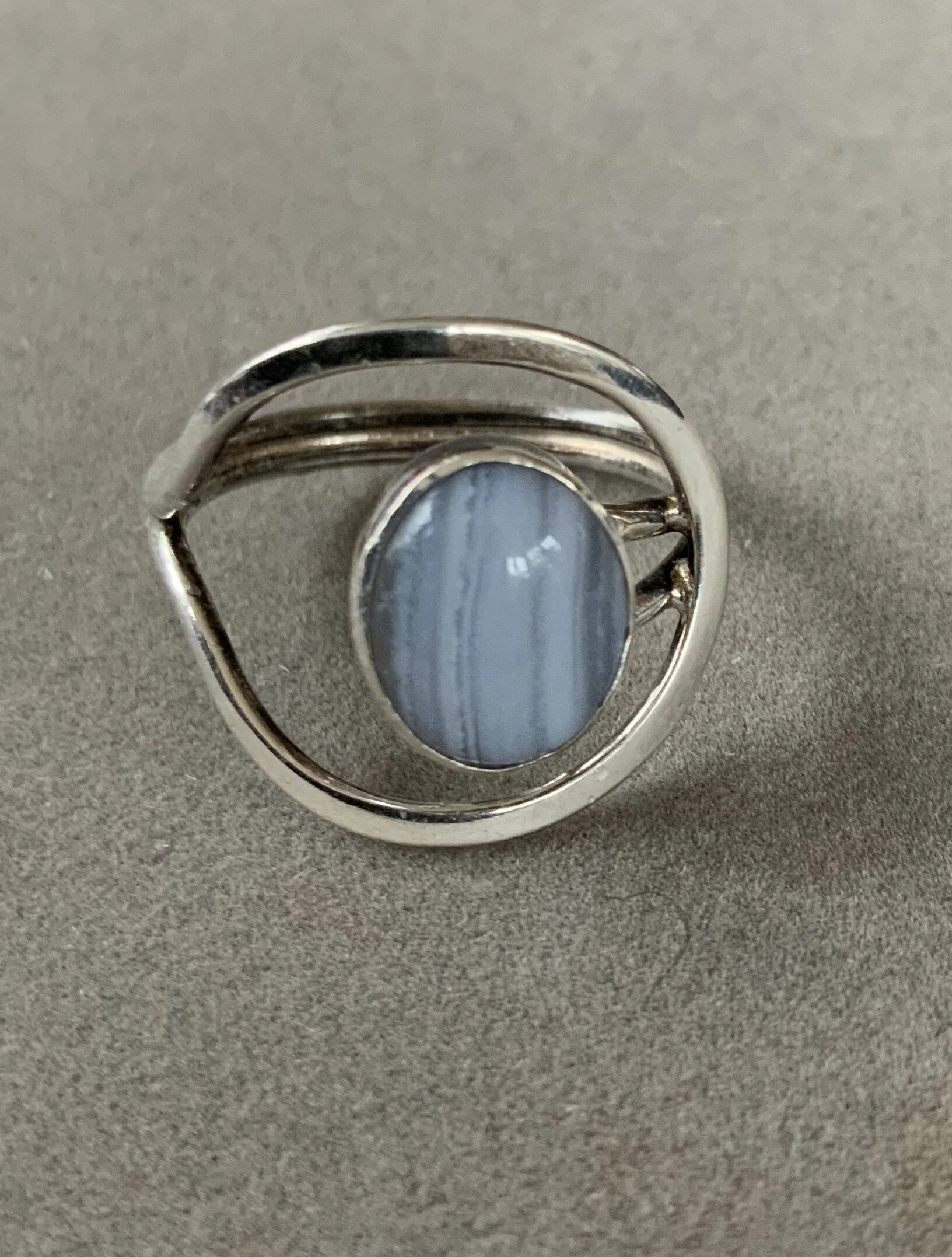 934B317C-B8DD-42F7-8874-42DCBE1B9FD4