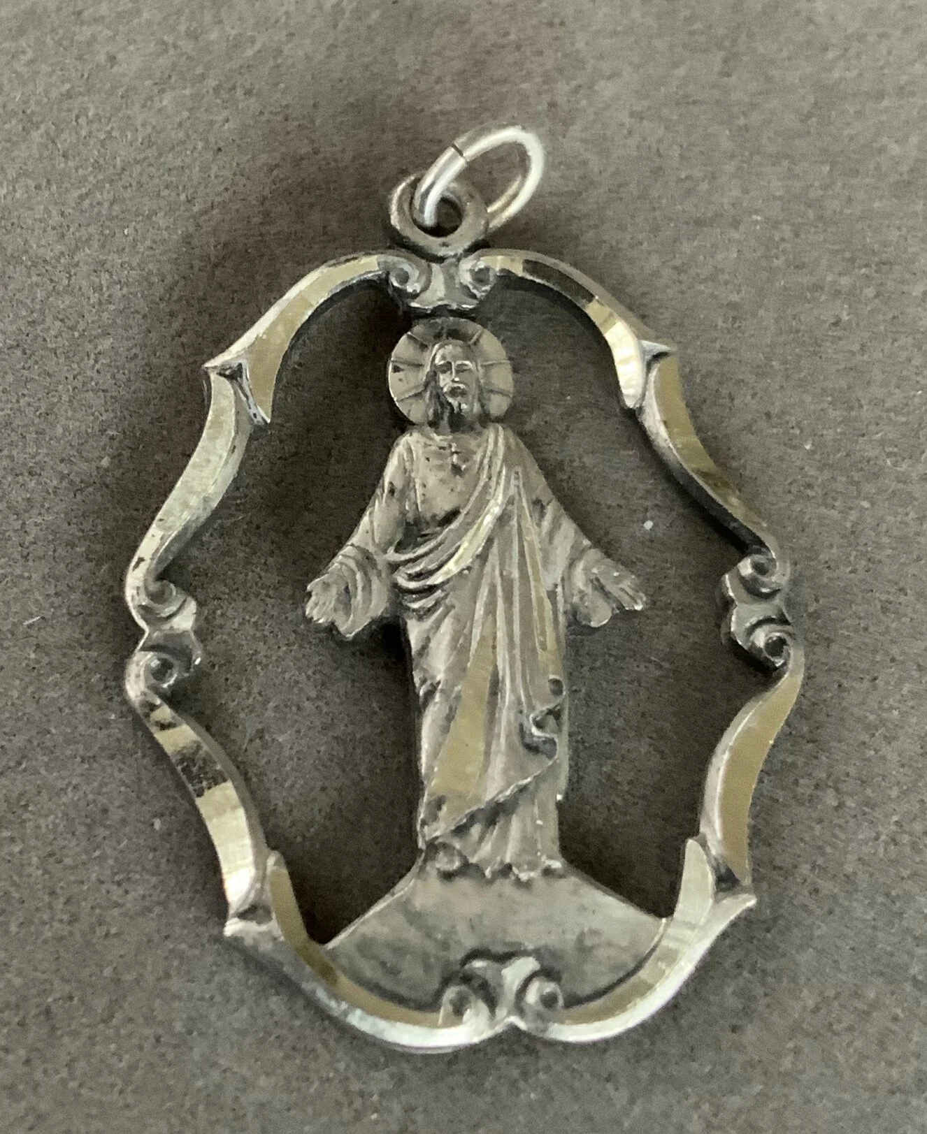 5EDD4353-E604-46EE-82FE-54F2A25D5829