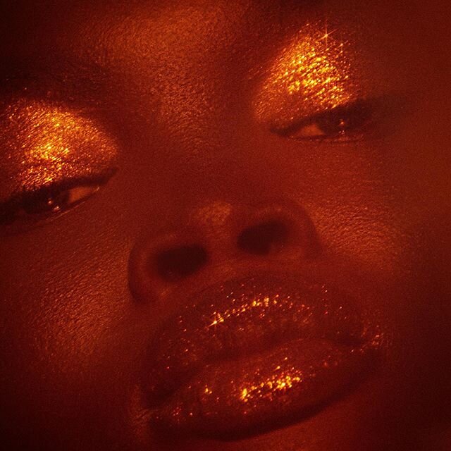 One last one of stunning @ala_kiir Photographed by @kyrani #makeup @sonialealserafim .
.
.
#goldenglitter #glittereyeshadow #glitterlips #goldenlips #goldengoddess #vancouvermakeupandhairartist