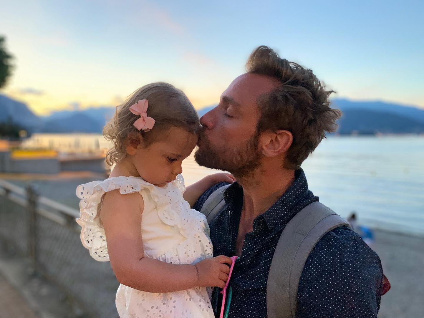 My heart. 🥰 

#love #lagomaggiore #roadtrip #expatlife