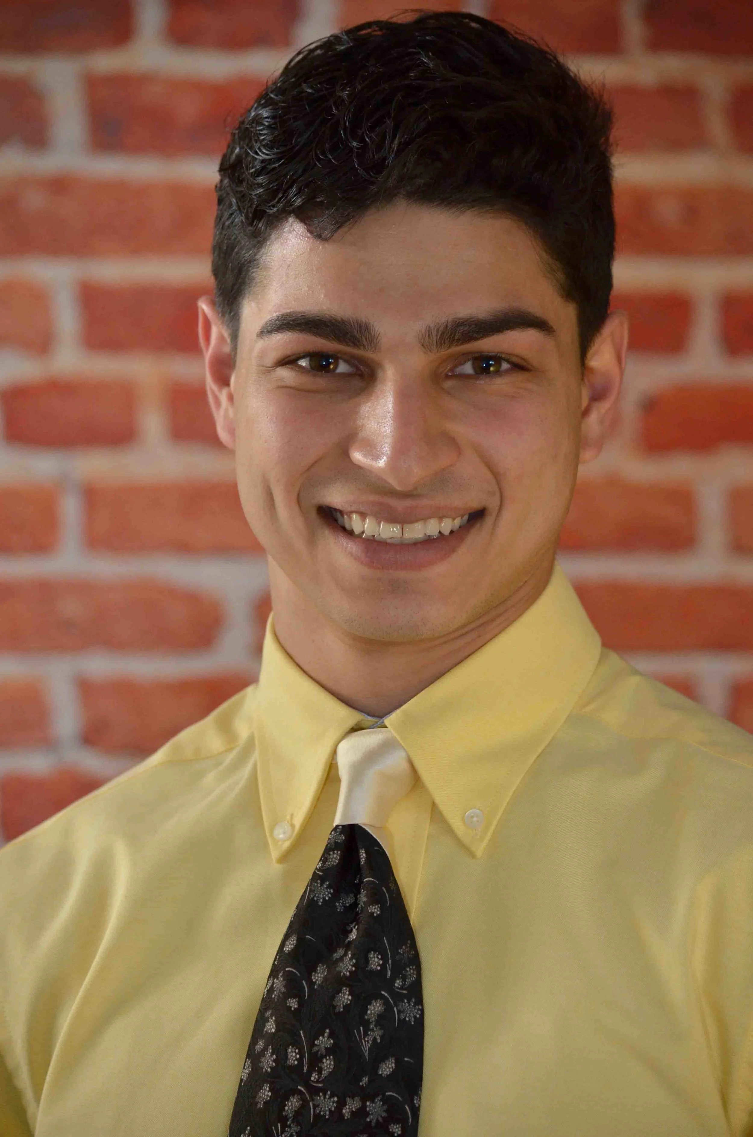 Yellow-Tie 1 RT - LOW.jpg