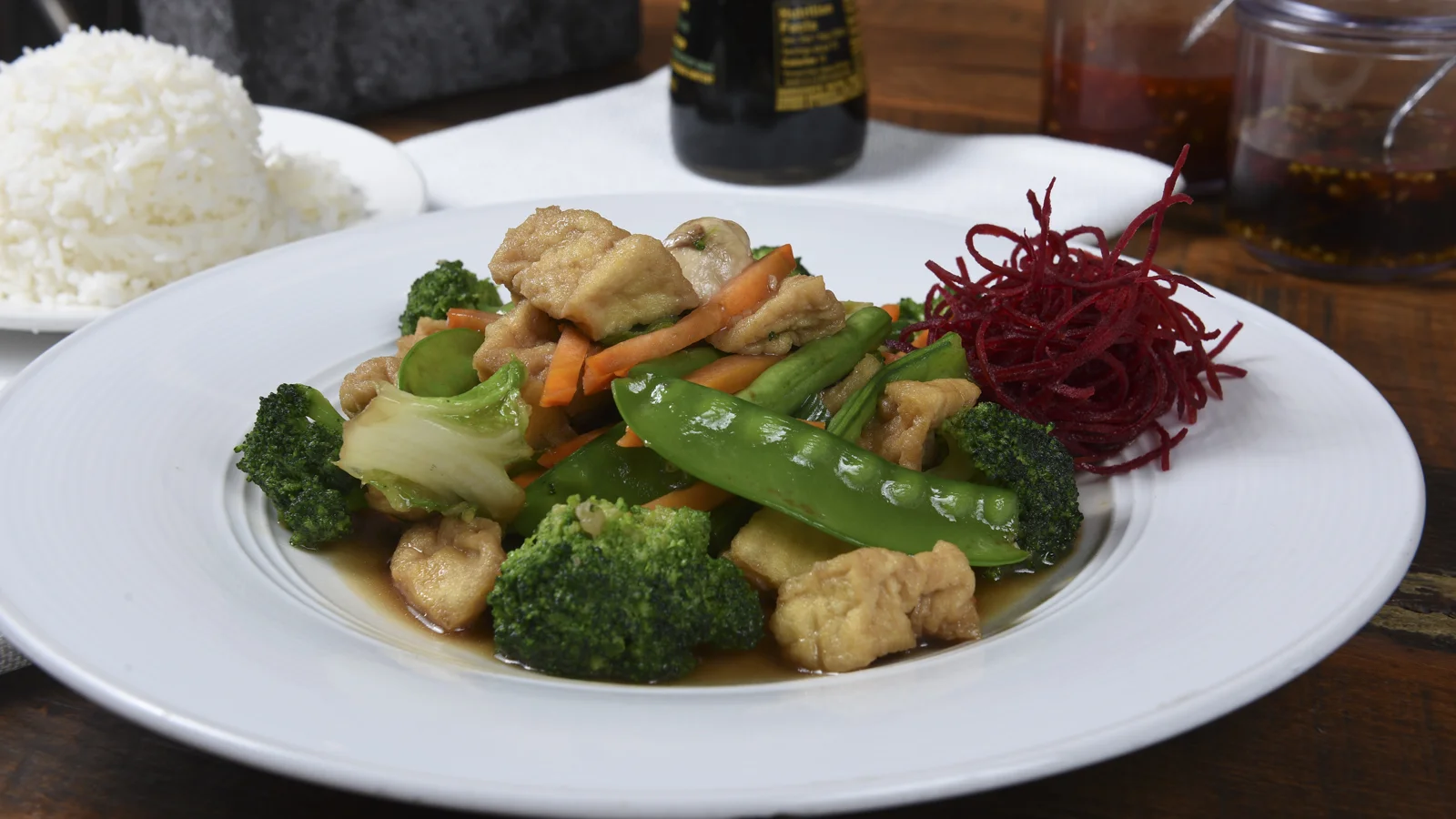 THAI PAD_Vegetable Medley with Tofu-8596.jpg