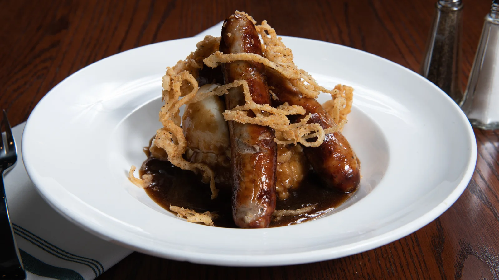 PJ MULLIGAN'S_Bangers and Mash-1844.jpg