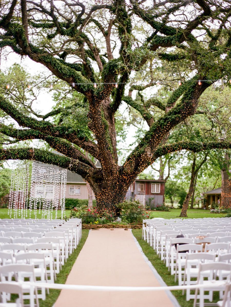 Dana Fernandez Photography Houston Texas Destination Photographer Film Ruffled Blog Wedding Bridal First Look Featured Photography -4.jpg