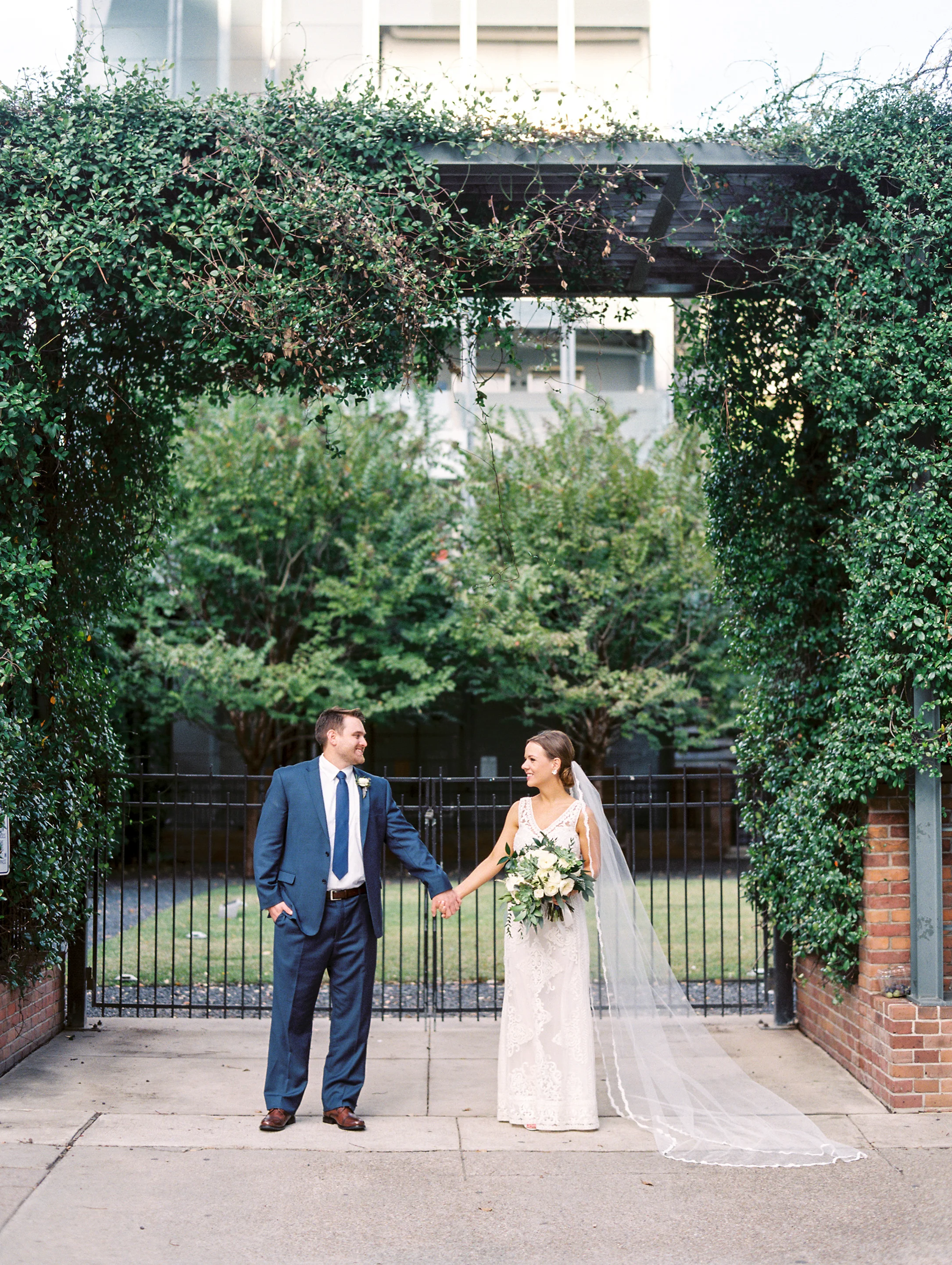 Dana-Fernandez-Photography-Style-Me-Pretty-Houston-Wedding-Photographer-Fine-Art-Film-Destination-Texas-18.jpg
