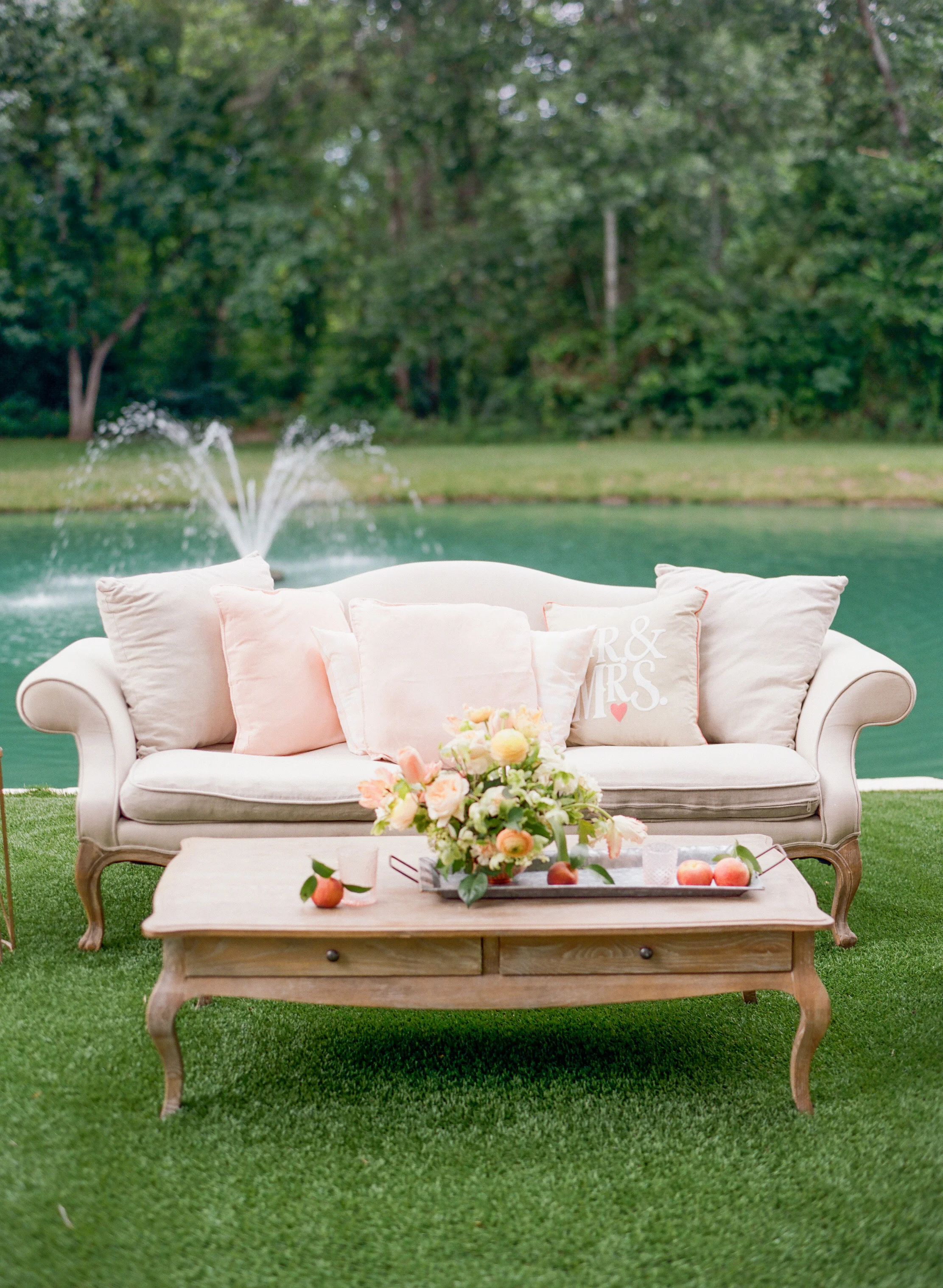 The-Knot-Wedding-Houston-Photographer-Fine-Art-Dana-Fernandez-Photography-Film-3 copy.jpg