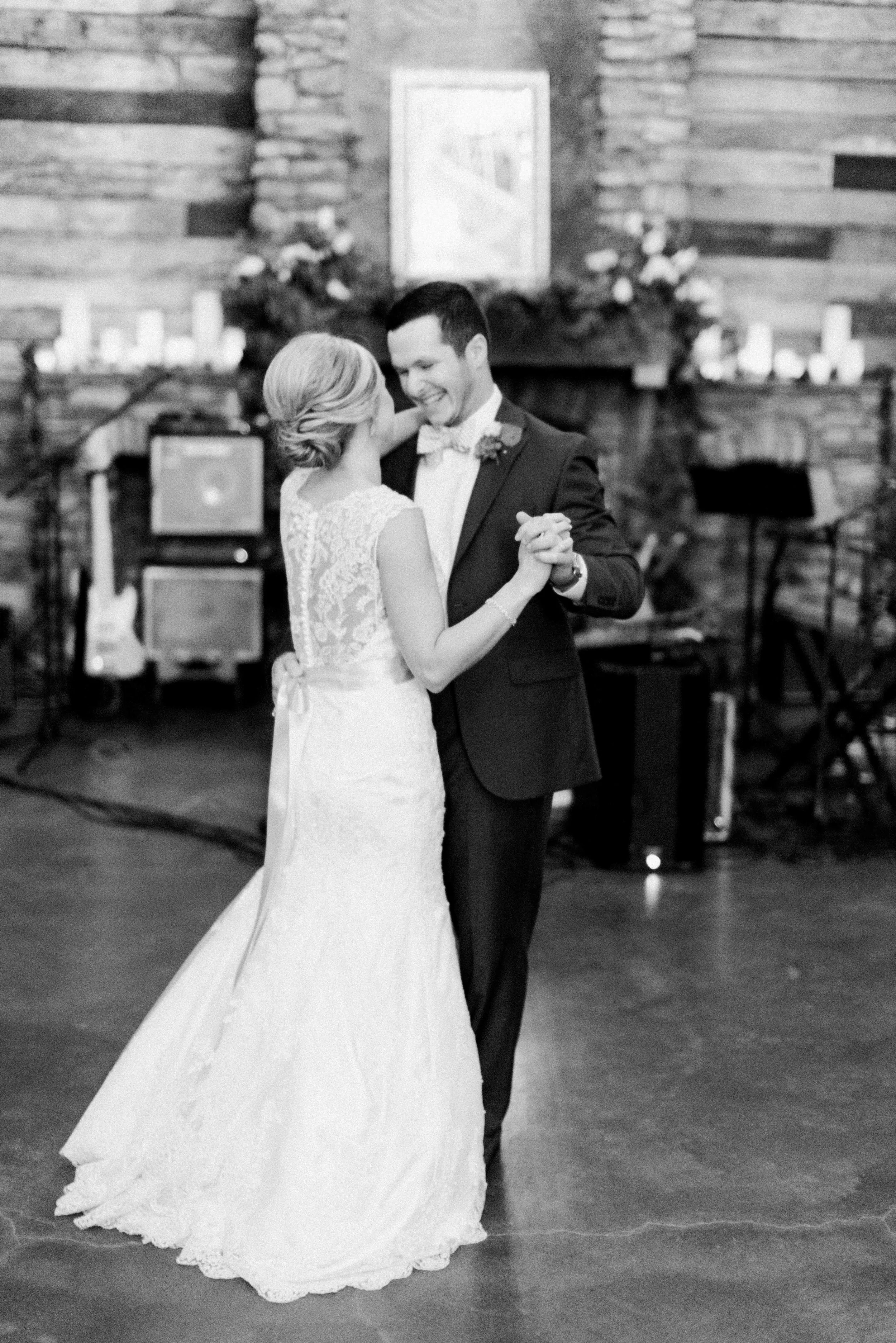 big-sky-barn-wedding-houston-wedding-photographer-featured-magazine-houston-film-photographer-austin-wedding-photographer-39-2.jpg