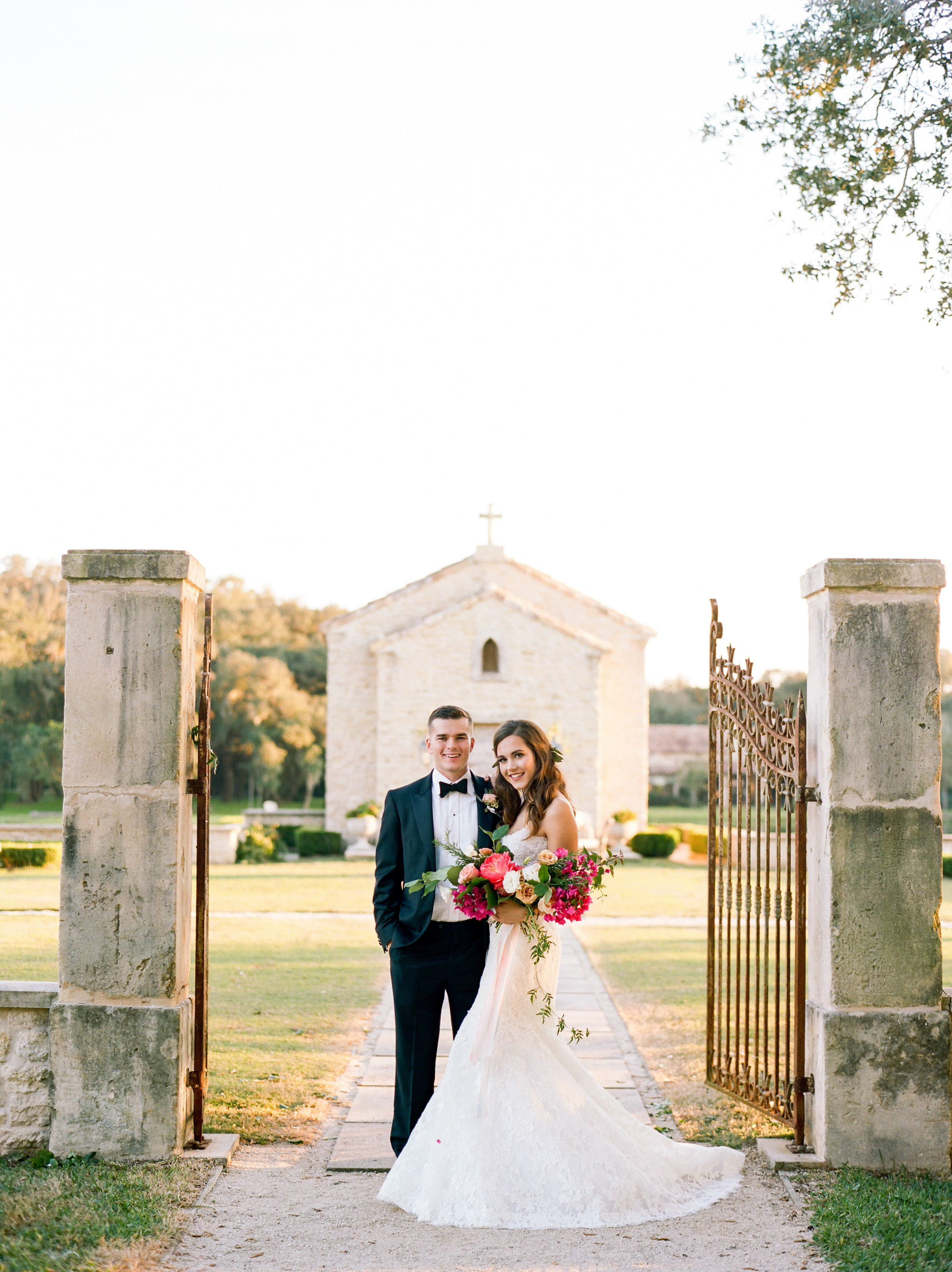 Top-Houston-Wedding-Photographer-Dana-Fernandez-Photography-The-Clubs-At-Houston-Oaks-Country-Club-Belle-Events-Film-Fine-Art-Destination-12.jpg