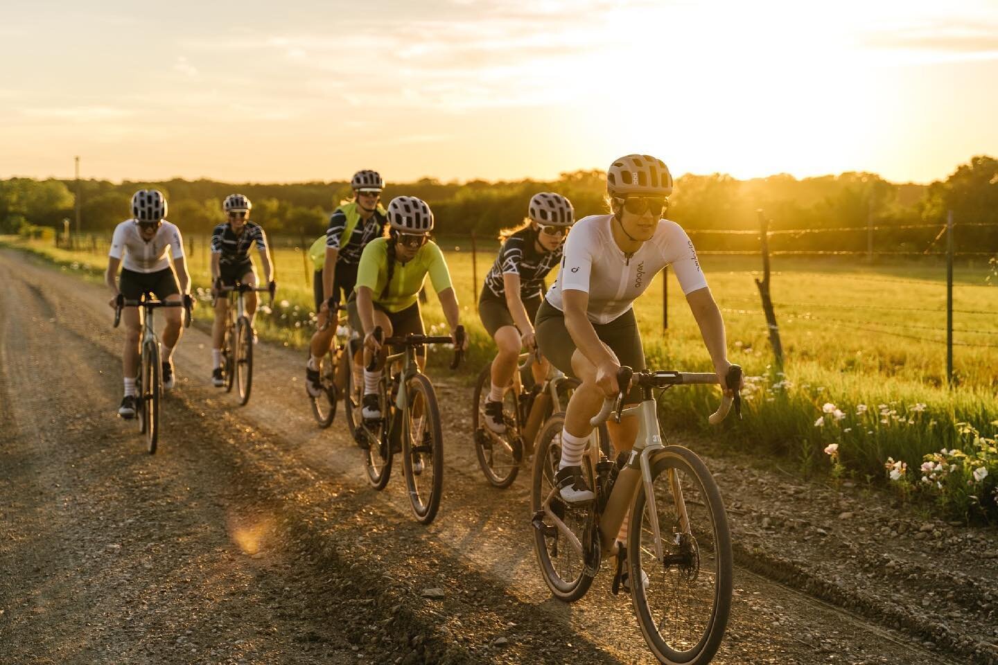 &ldquo;Scenes from Kansas&rdquo; photo album up now on our team site. Link in bio.

And while you are there, support the team and buy a #matchestoburn patch in our shop!

matchestoburn.com/scenes-from-kansas

@velocioapparel
@3tbike
@hunt.road
@sramr