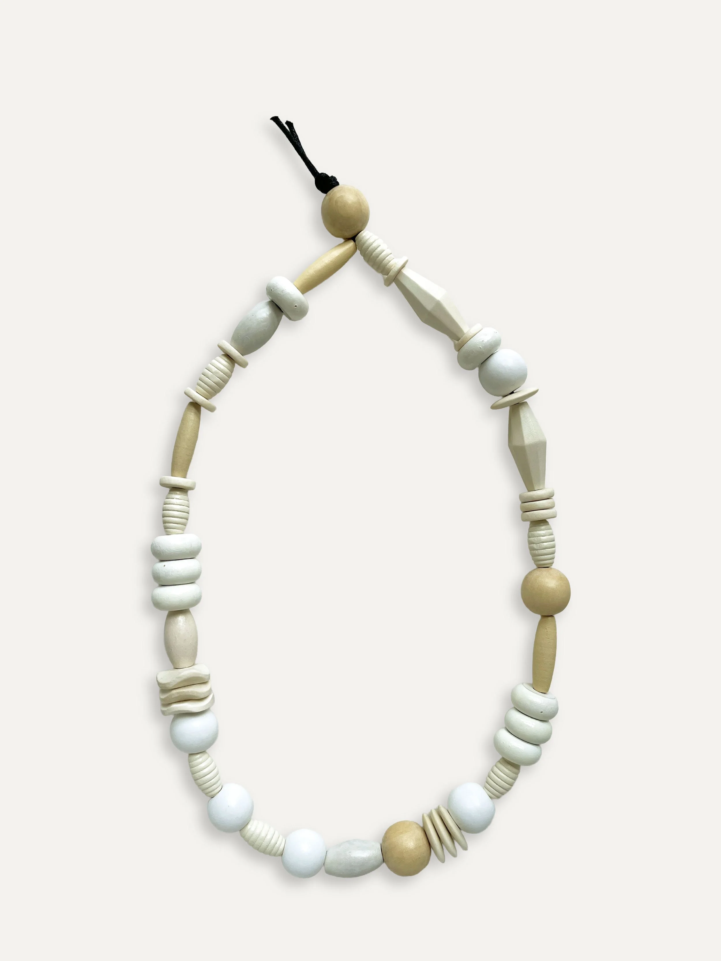 Reverse Necklace WH 001
