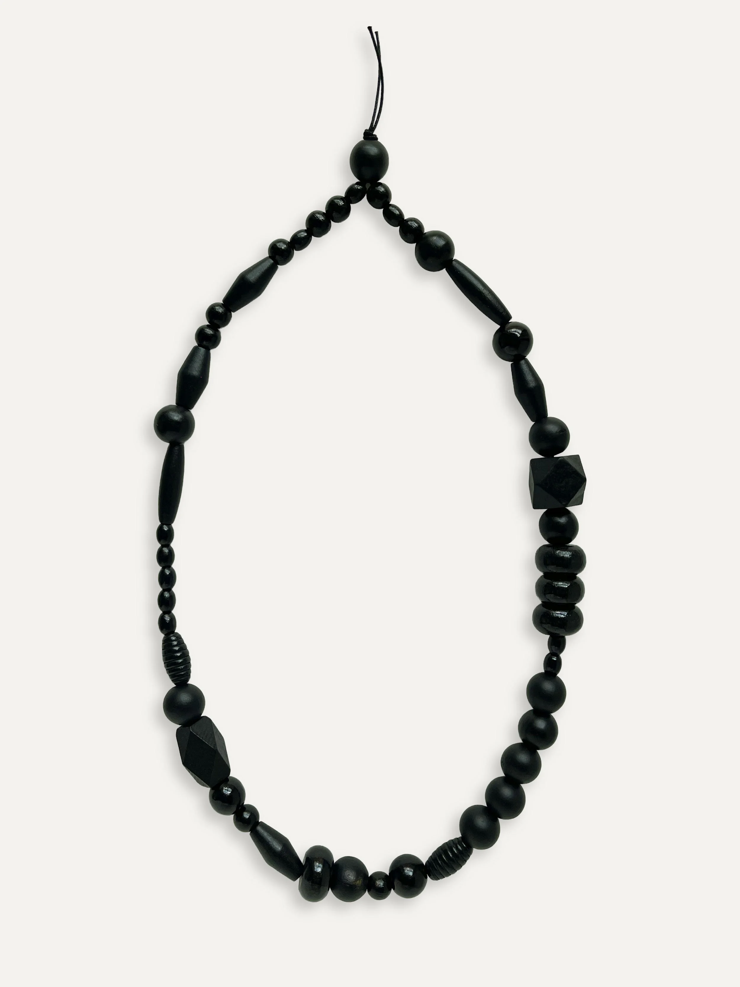 Reverse Necklace BK 001