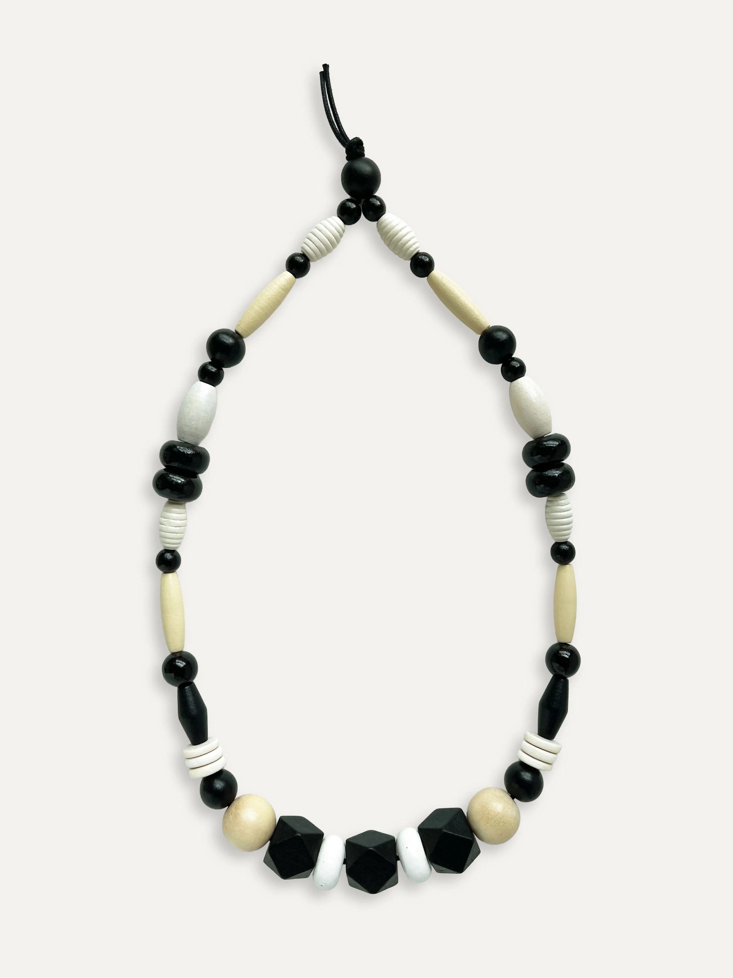 Reverse Necklace BK 002