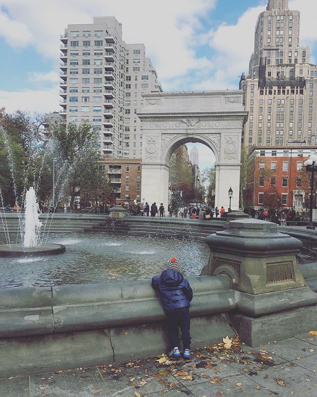 An I-❤️-NY moment #nyc #iloveny #washingtonsquarepark #fall