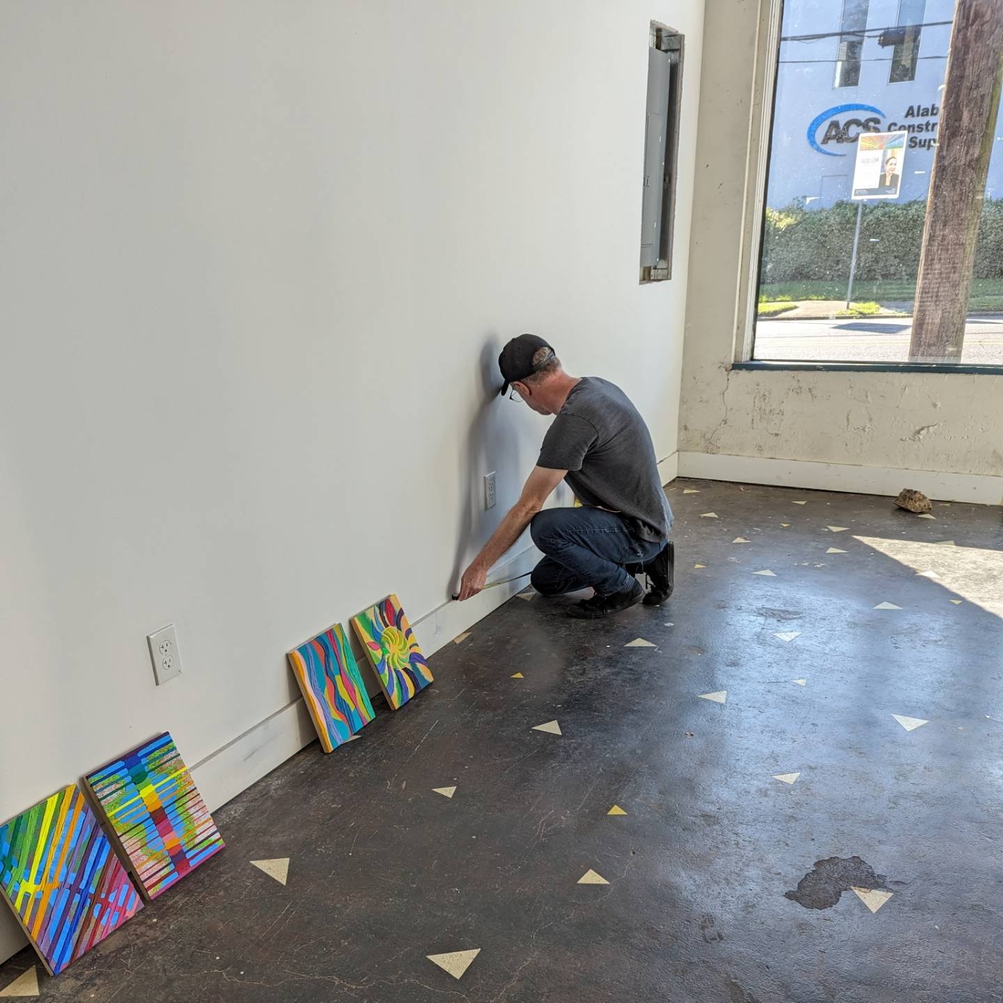 Install Day at @theoldbailey.gallery !!!

&quot;Melissa Staiger: Finding The Sun&rdquo;

Sat, May 25th, 6-10pm. Opening party and reception.
Sun, May 26th, 12-4pm. Gallery hours and artist talk.

The Old Bailey Gallery
4909 5th Avenue South
Birmingha