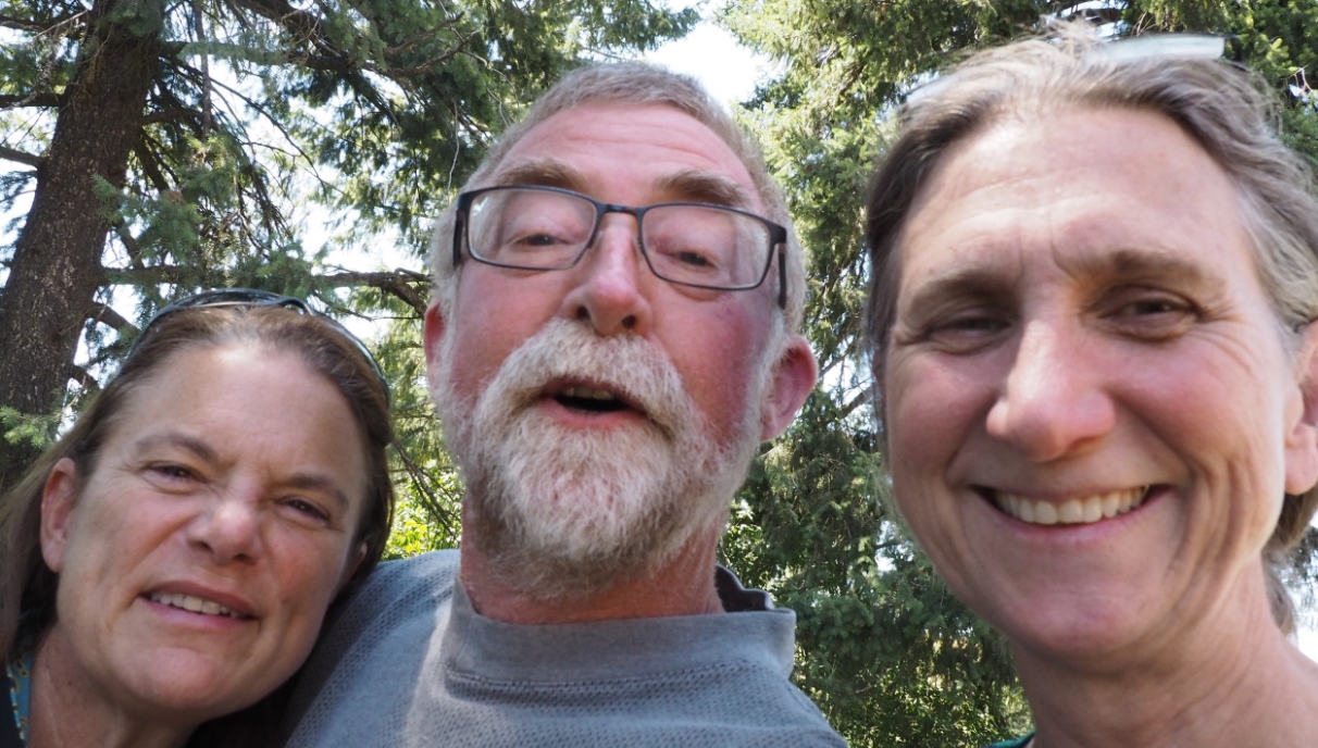 Jeri, Will and Mary having fun.