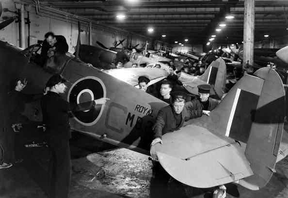 2014-11-16 14_55_30-War and Conflict World War II pic 20th March 1943 Work on aircraft in... News Ph.jpg