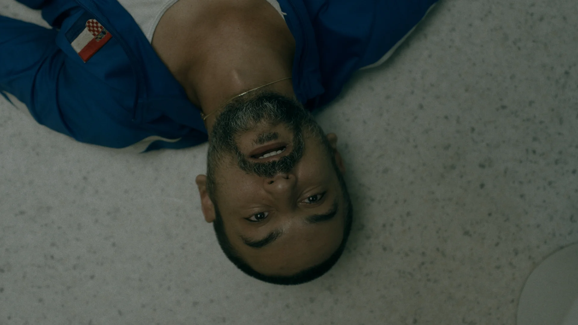 room_104_ep104_1.216.1.jpg