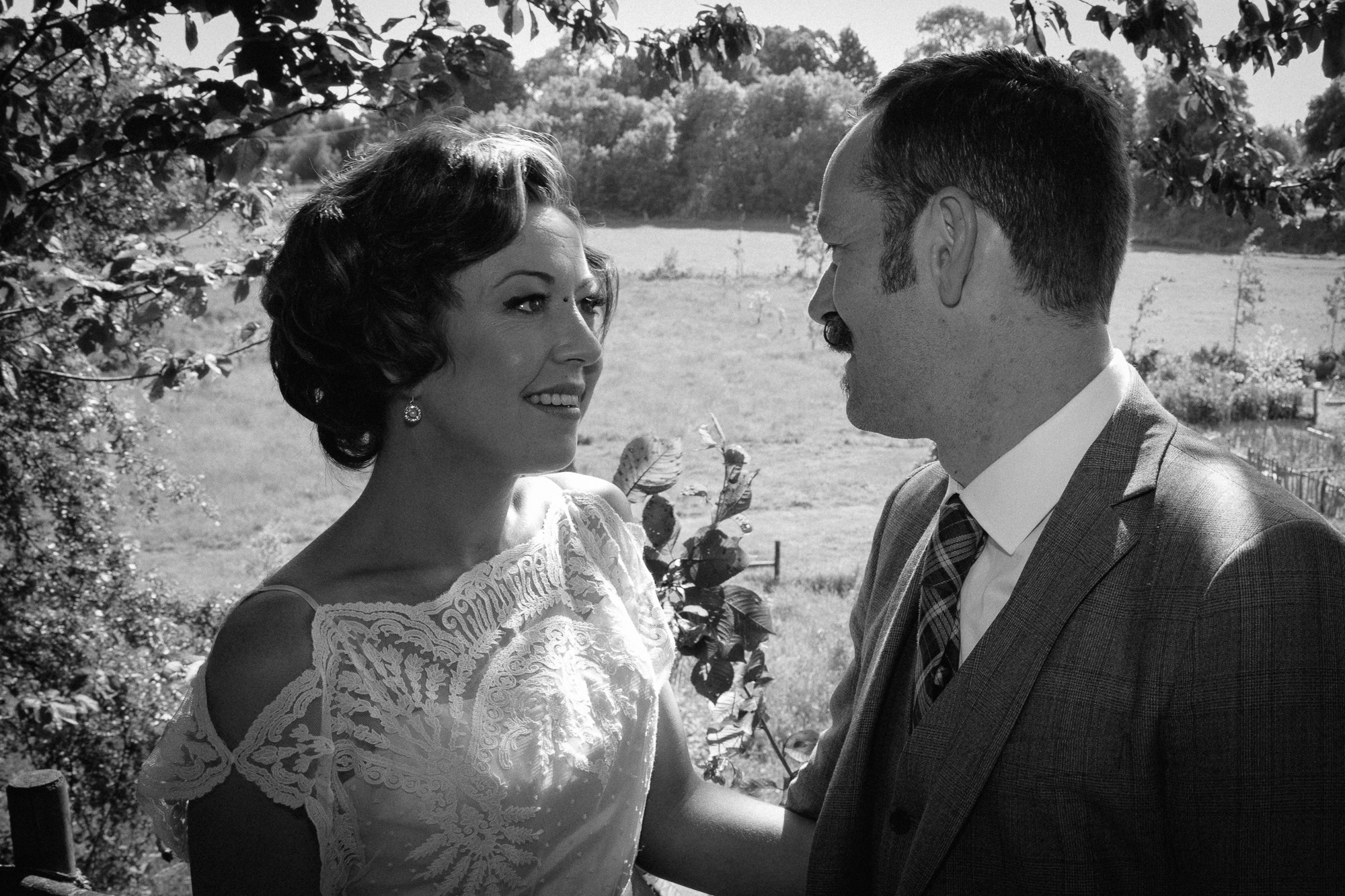 clairebyrnephotography-DIY-tipi-backyard-fun-wedding-120.jpg