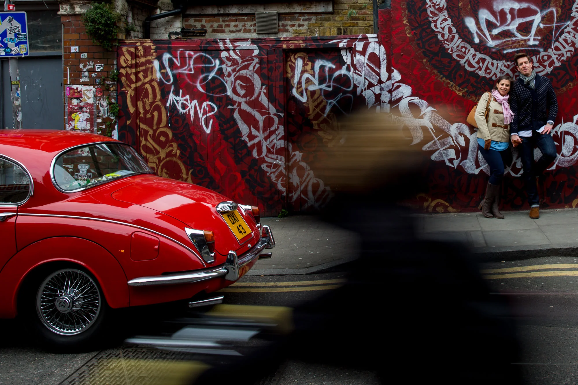 CLAIREBYRNEPHOTOGRAPHY-WEDDING-London-engagment-shoreditch-cute-fun-6.jpg