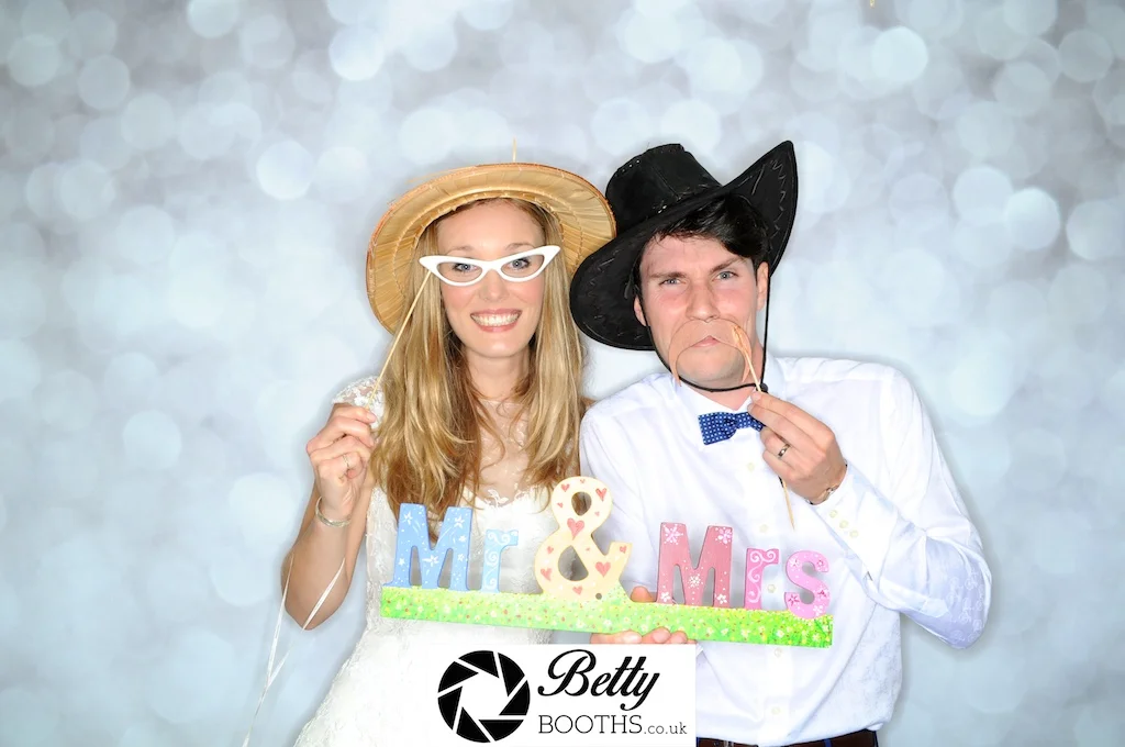 John&Alicesingles 106.jpg