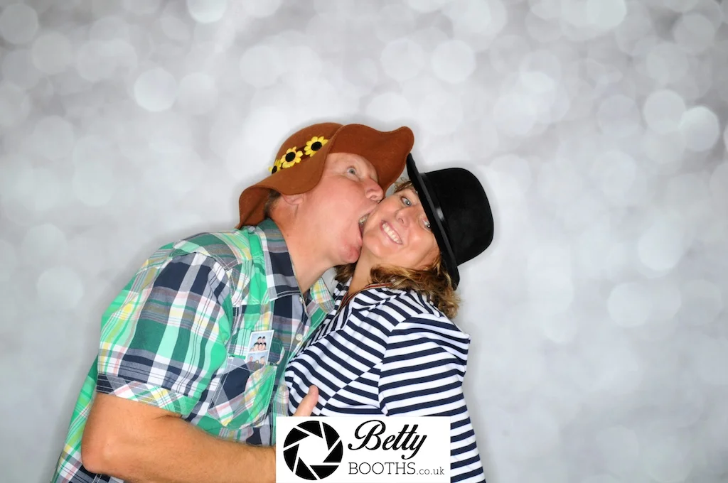 John&Alicesingles 189.jpg