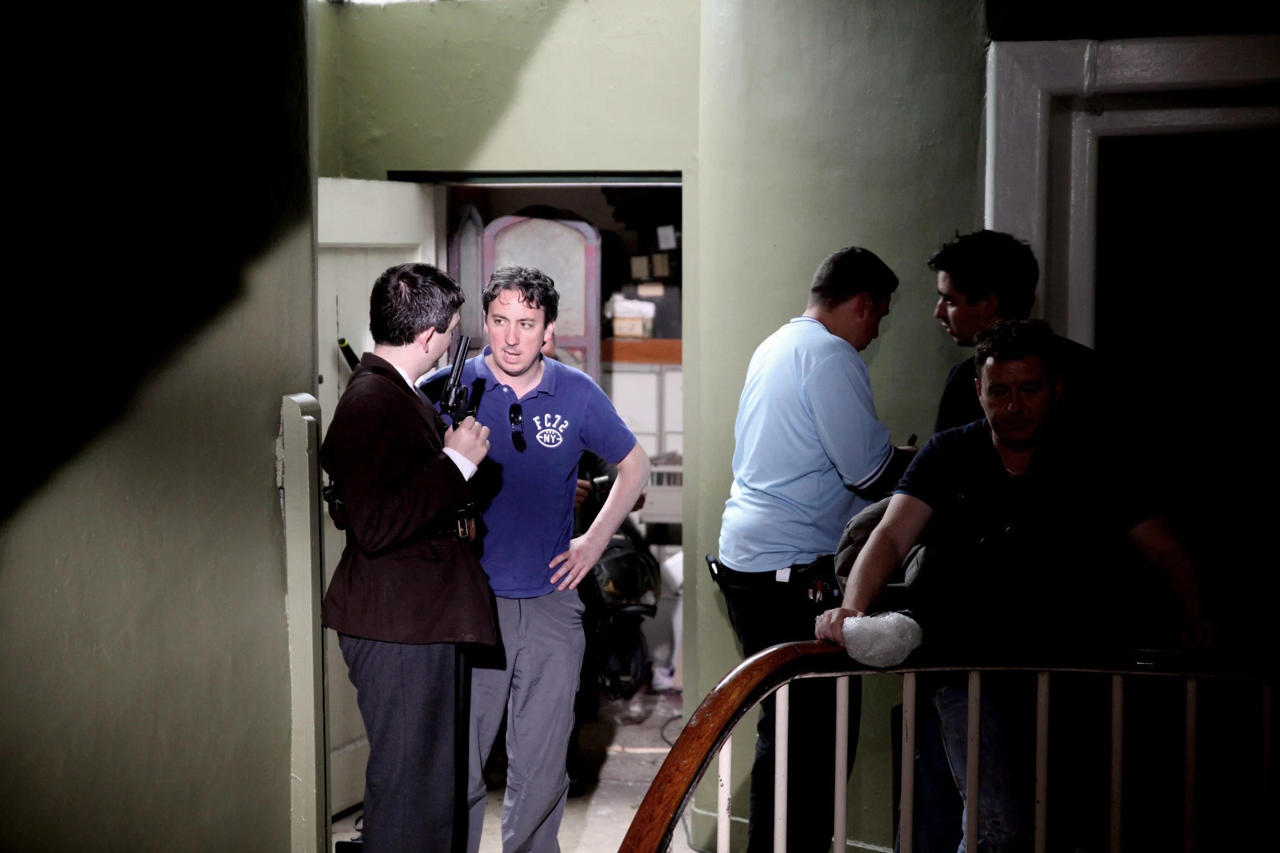 Director Keith Farrell and Cillian O'Donnachadha (Seamus Grace) discuss the battle scene in '25 Northumberland Road'.