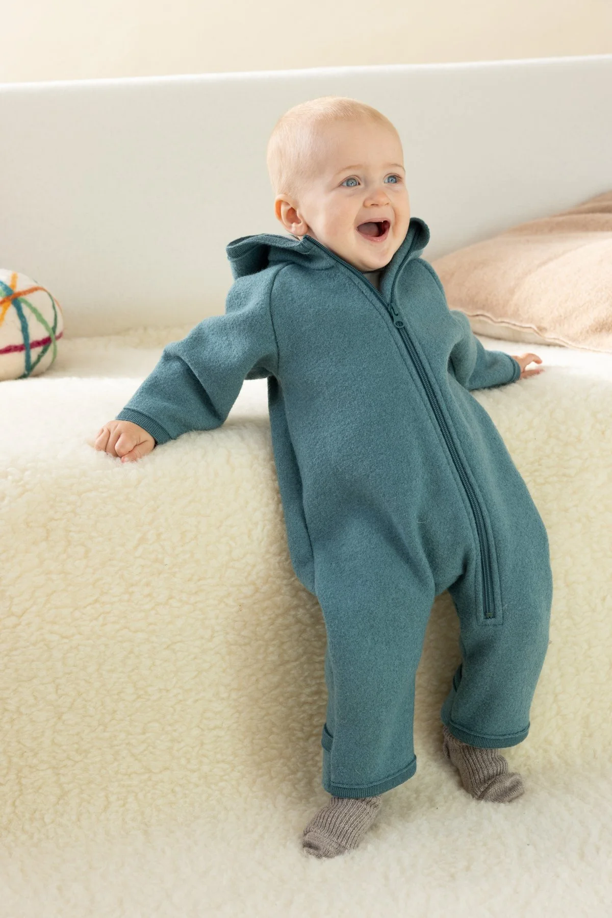 disana boiled wool zip overall-014.JPG