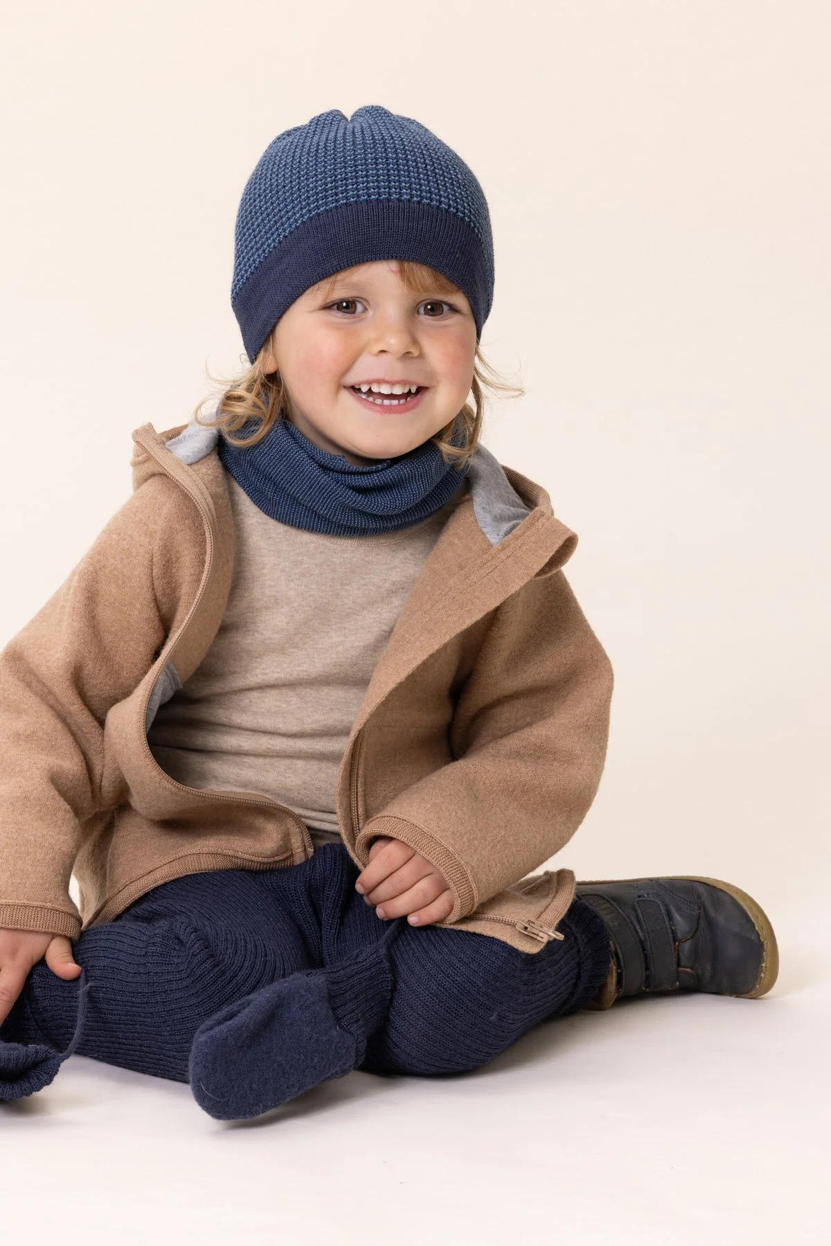 disana wool beanie-002.JPG